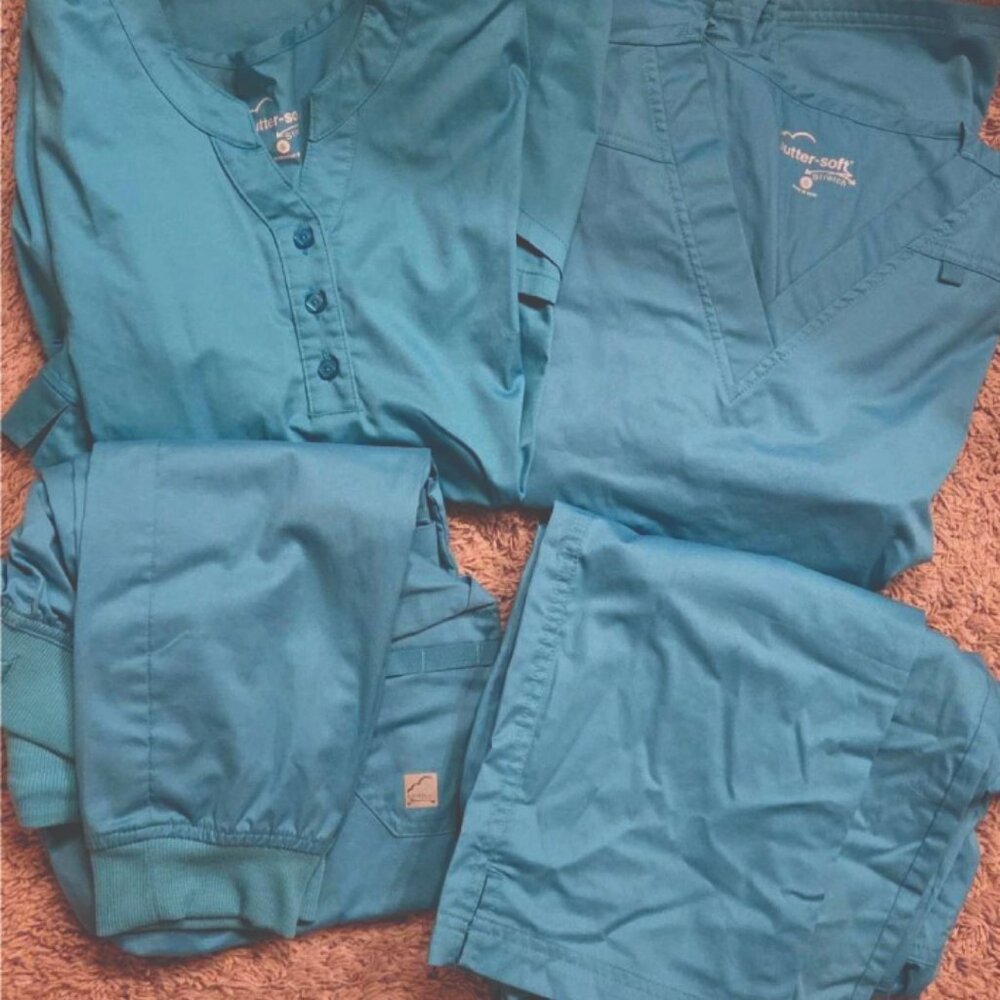 Uniform Advantage Butter Soft Scrubs -  Size Small/Pants Small-Tall
